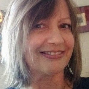 Meet your Posher, Adrienne